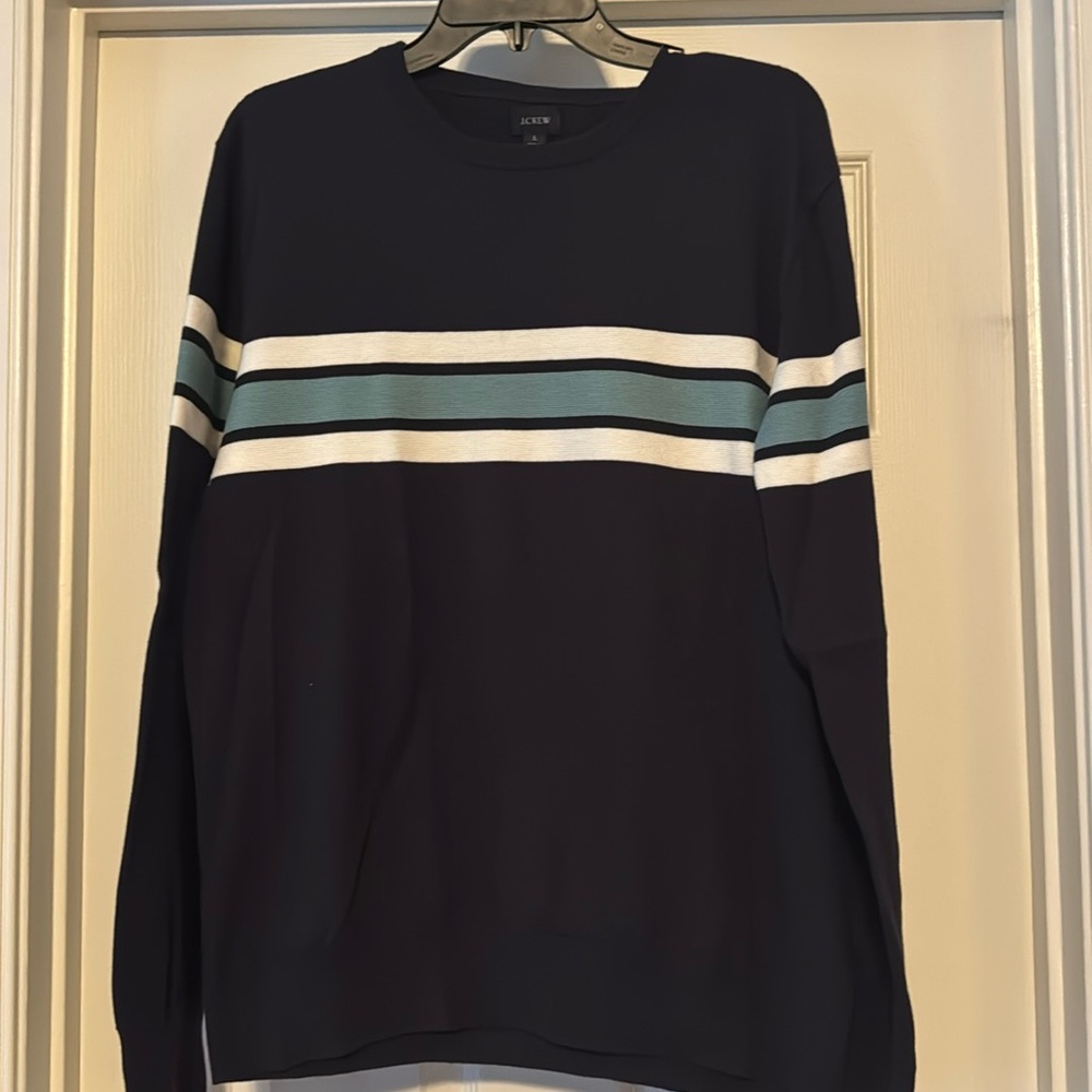 Men’s J. Crew light sweater